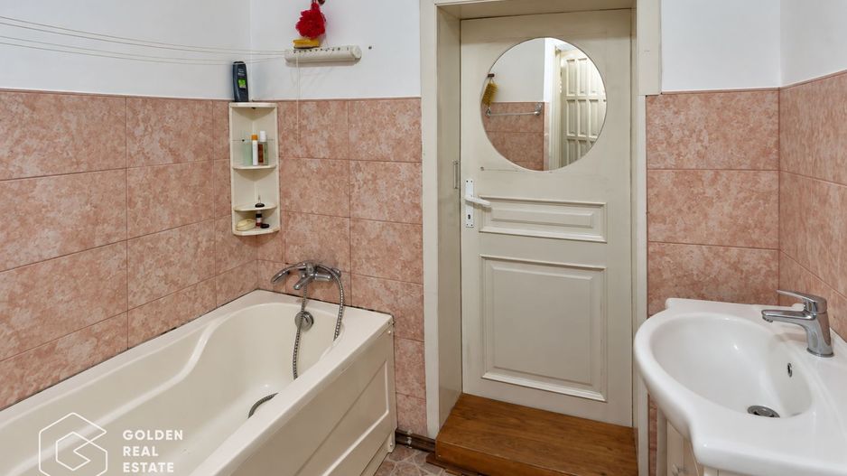Casa din caramida, 3 camere + anexa, teren 262 mp,  zona Vlaicu - Poză 11