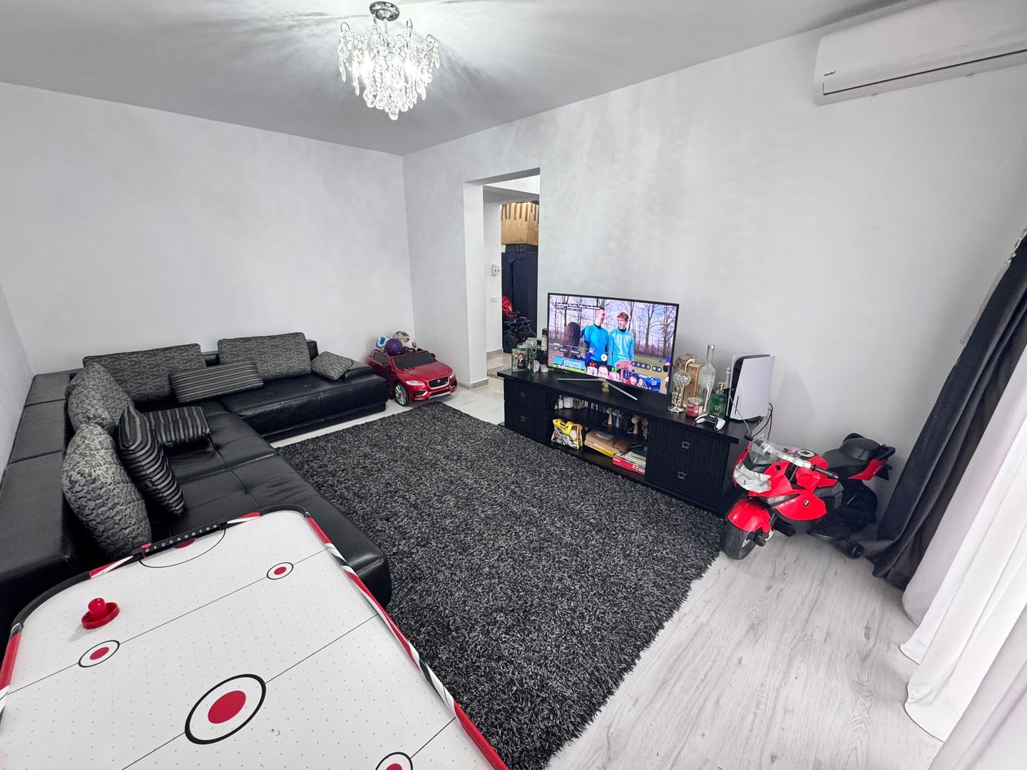 AP. 2 CAMERE - MOBILAT, BUCATARIE INCHISA, PARCARE INCLUSA,COMISION O% - Poză 4