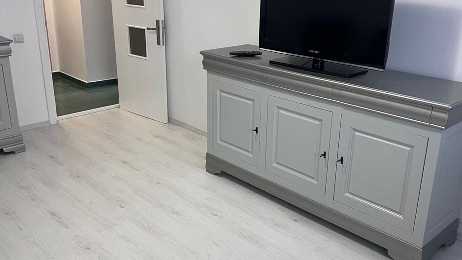 De inchiriat apartament 2 camere – Delfinariu, Constanța - termen lung - Poză 1