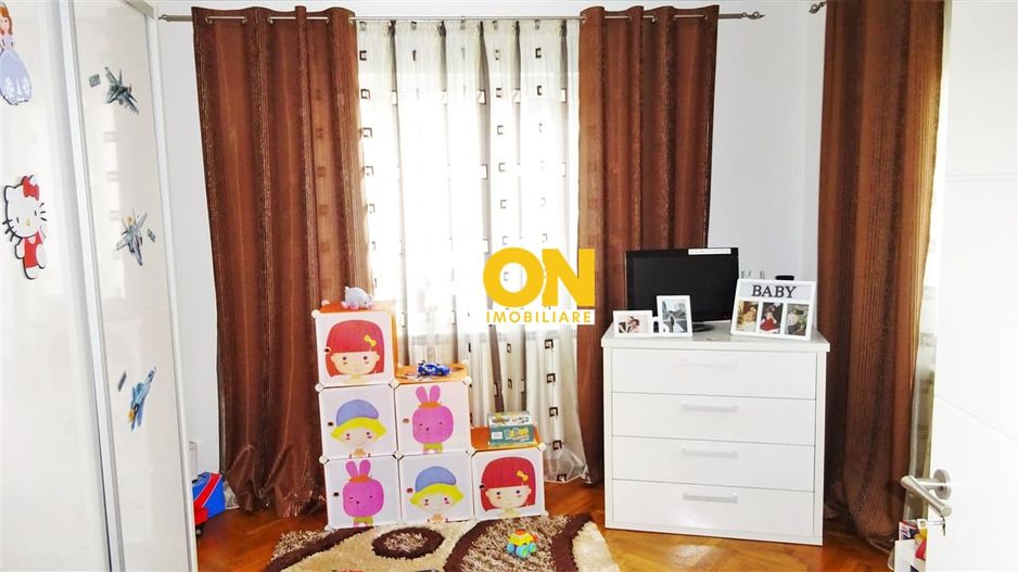 Casa-Vila de vanzare Alba Iulia Centru - Poză 4