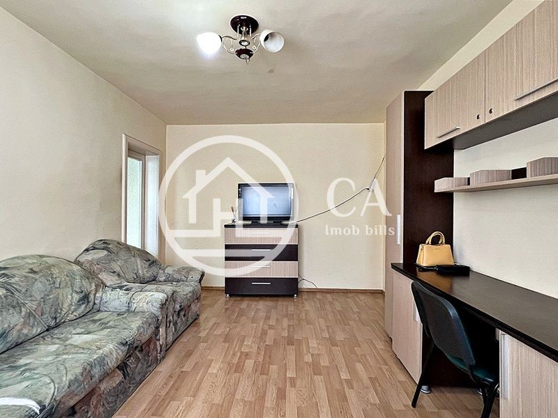 Apartament de vânzare cu 2 camere în zona Rogerius, Oradea - Poză 4