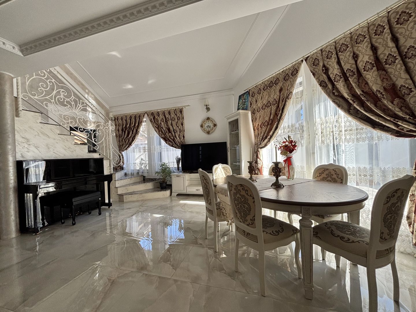 Casa INDIVIDUALA 6 camere, curte superba - zona Brana, Selimbar - Poză 7