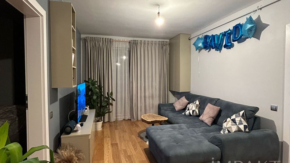 Vanzare apartament cu 3 camere, etaj intermediar, terasa, parcare! - Poză 4