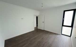 Duplex finalizat despartit prin camera tehnica. 3 dormitoare. 2 balcoane. - Poză 17