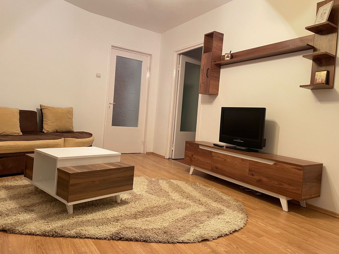 AP. 2 CAMERE TINERETULUI, LOC PARCARE, CAT-FRIENDLY, METROU 5 MINUTE - Poză 3