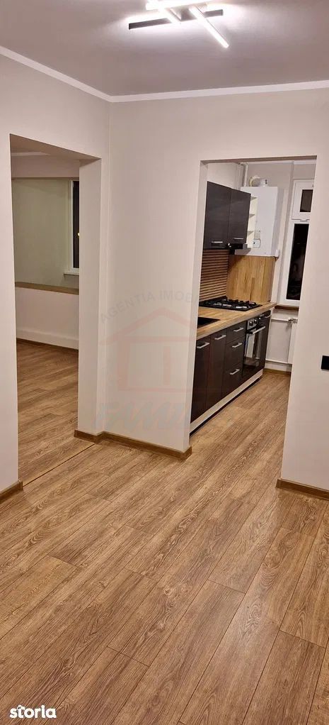 Vanzare apartament  renovat complet, zona Parfumul Teilor, etaj 1. - Poză 8
