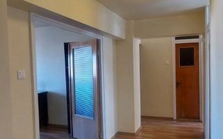 Vand apartament 4 camere situat la 10 min de Piata Unirii - Poză 5