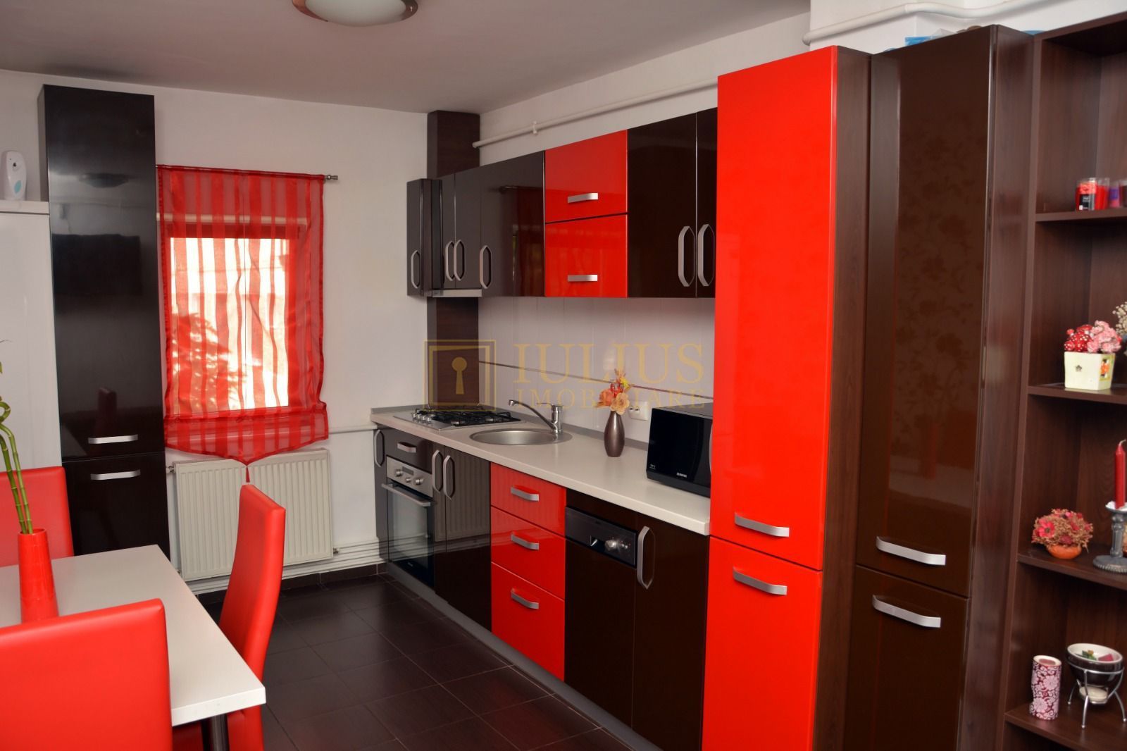 2 camere, centrala proprie-Cetatii - Poză 1