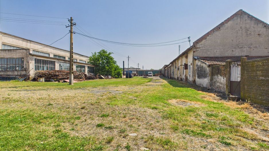 Complex industrial cu hale și teren  în Orțișoara - Poză 31