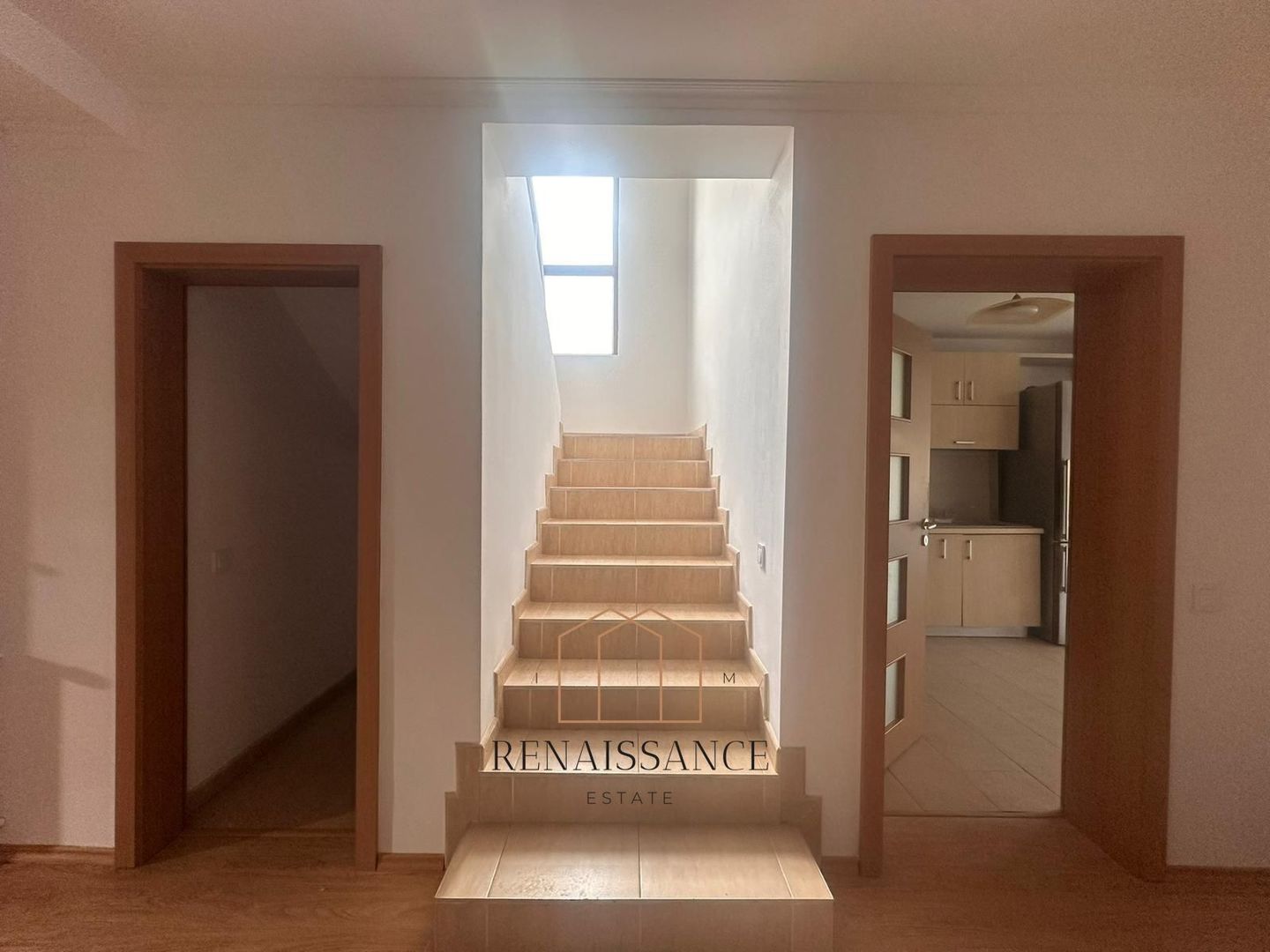 IKEA Duplex 5 Camere | 130mp Utili 350mp Teren | Partial Mobilat - Poză 4