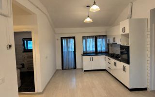 3 Camere | 2 bai | 2 balcoane | Panoramic view| Electrocasnice noi | - Poză 1