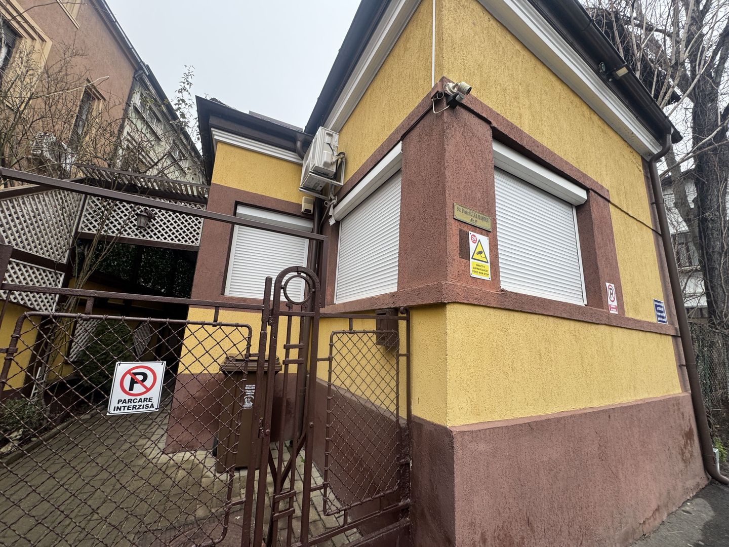 Casa cu potențial - Victoriei - Poză 1