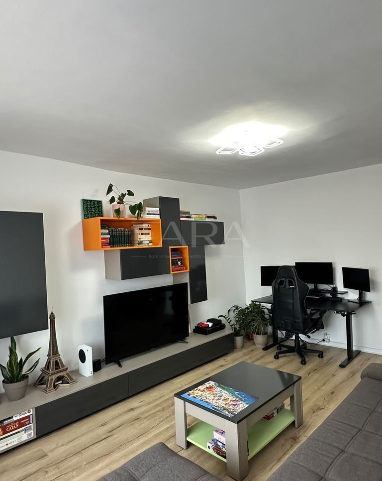Apartament in zona Liceului de Informatică „Tiberiu Popoviciu” - Poză 1