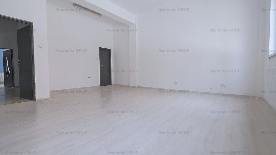 Oportunitate investitie ! Berceni - Luica (stradal), 860 mp. spatiu comercial - Poză 4