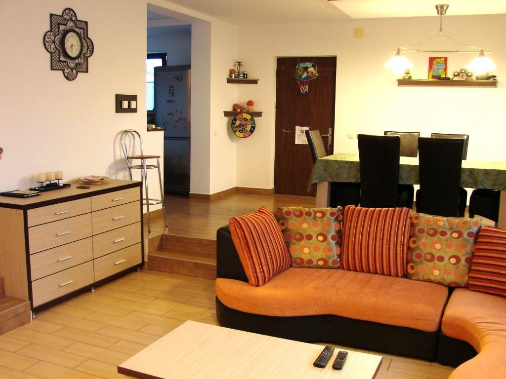 Vanzare vila individuala | 6 camere | Otopeni | Panouri solare - Poză 3