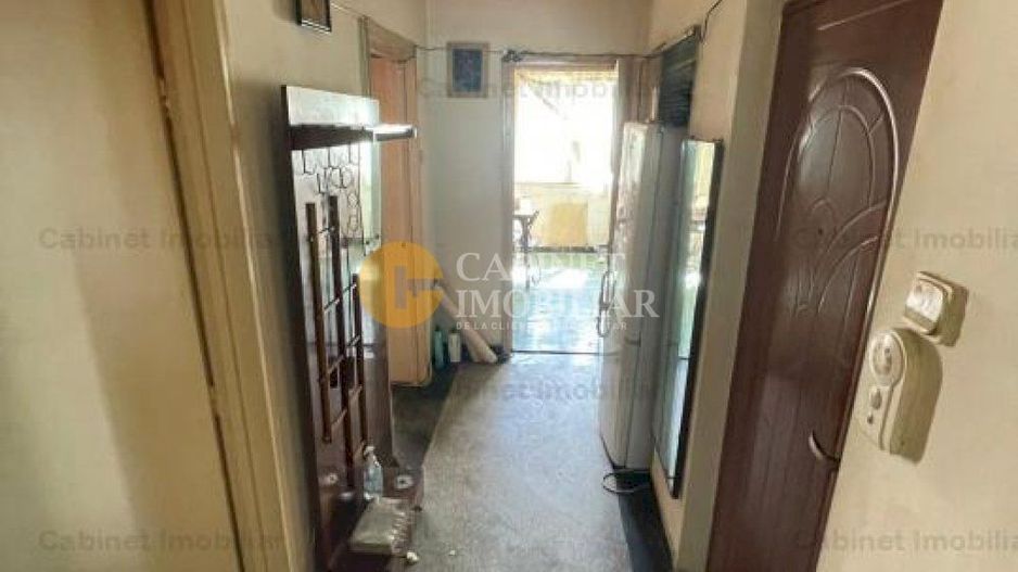 3 Camere Decomandat - Etaj 2 - 2 Balcoane - Podu Ros - Poză 4