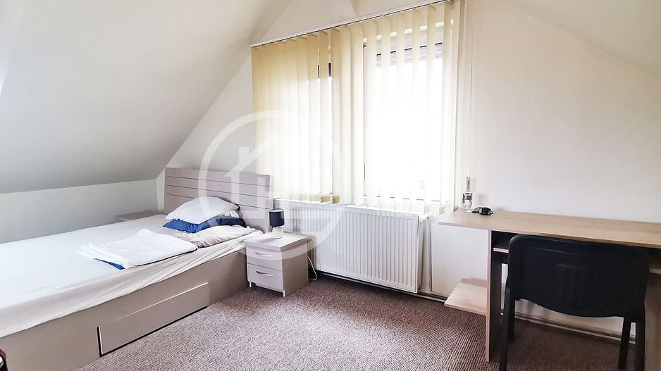 Apartament la casă de închiriat cu 2 camere în zona Centrala, Oradea - Poză 9