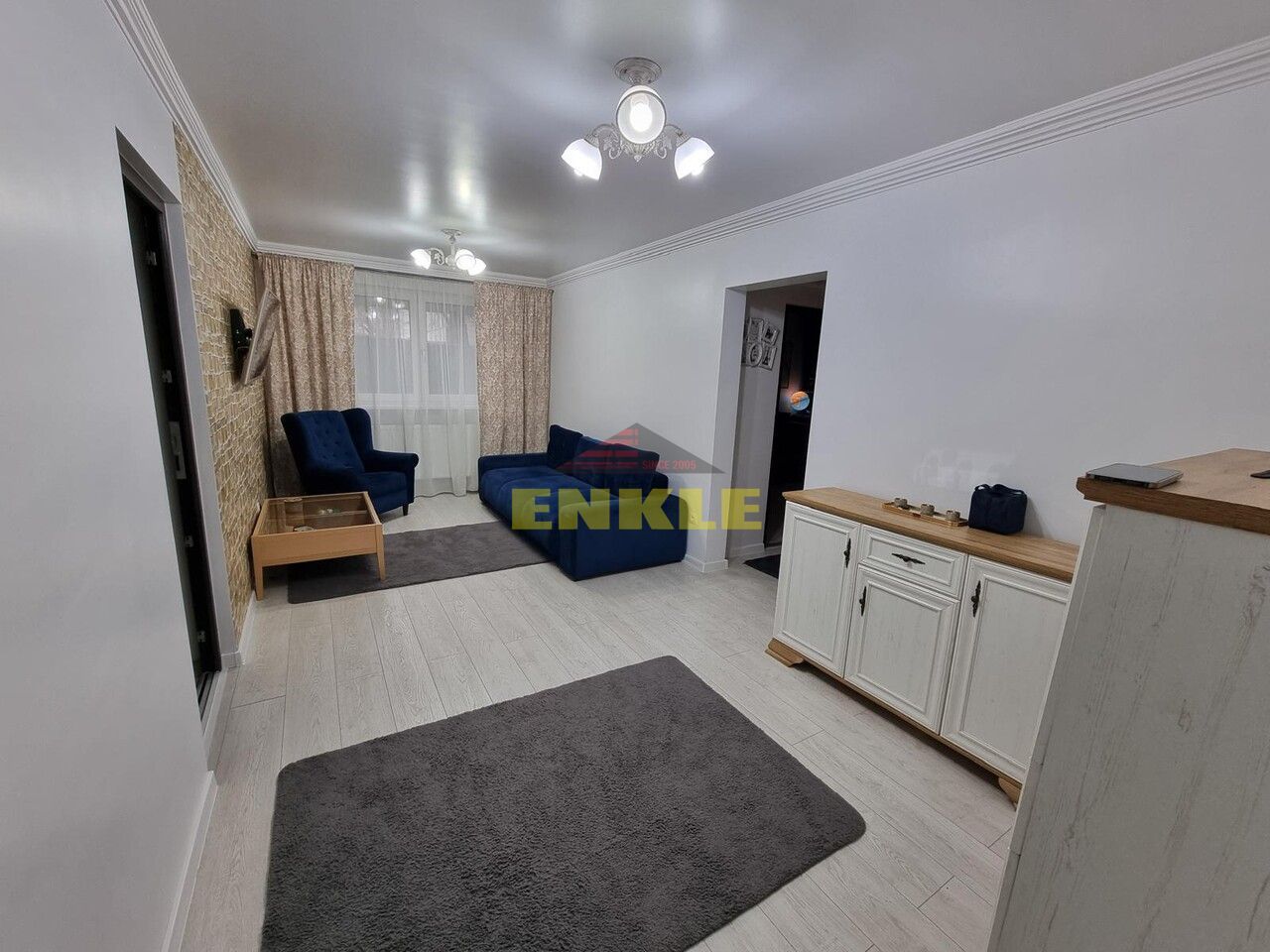 De vânzare apartament cu 3 camere, zona Primăverii - Poză 1
