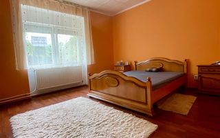 Casa cu 4 camere si livada la 25 km de Oradea - Poză 13