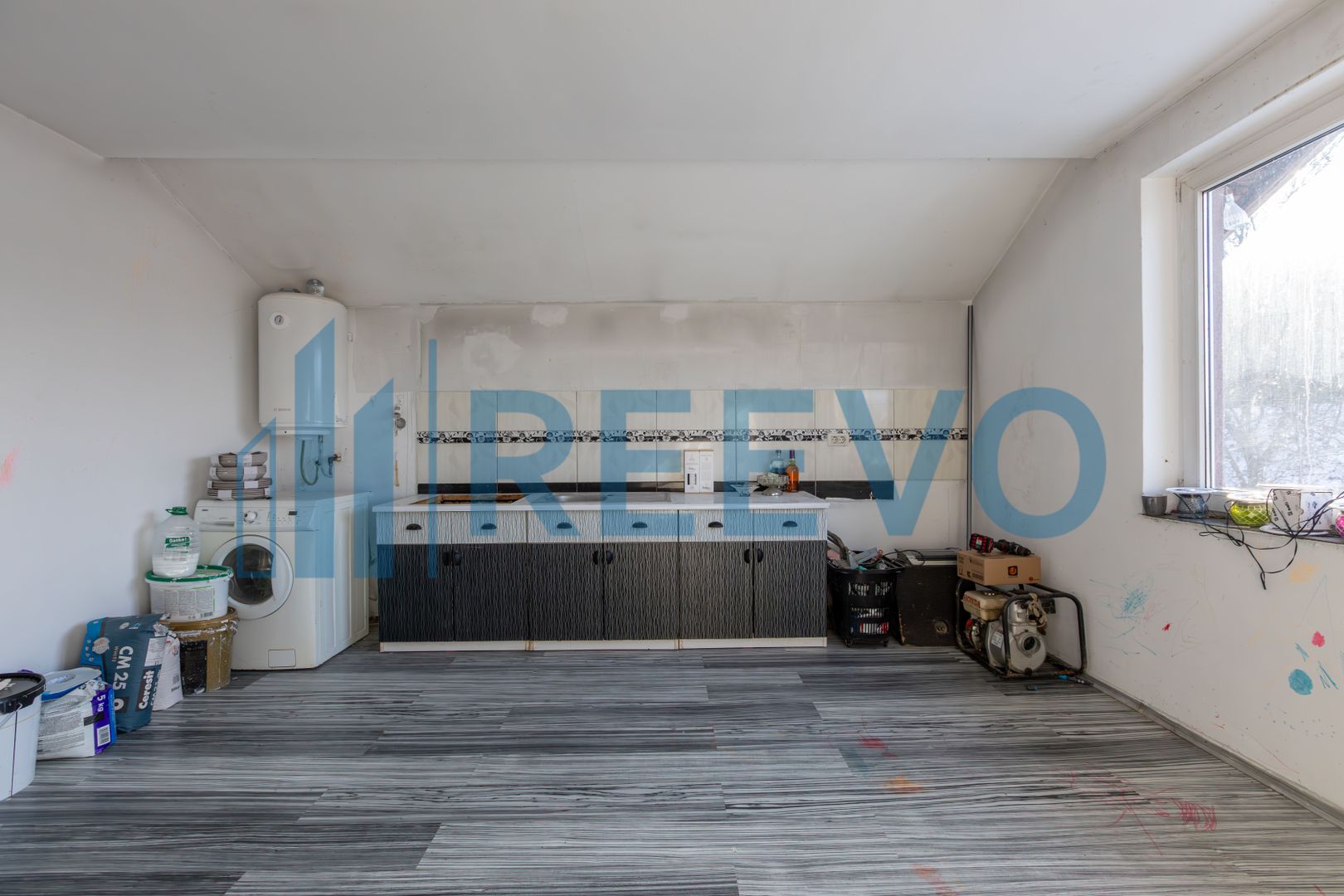 Proprietate cu casa si spatiu comercial+teren 4060 mp Bahna - Poză 33