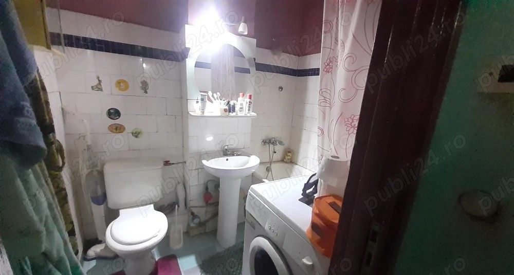 Apartament  3 camere zona Torontalului etaj 3 - Poză 7