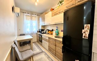 Apartament trei camere / Parcare / Zona Eroilor - Poză 3