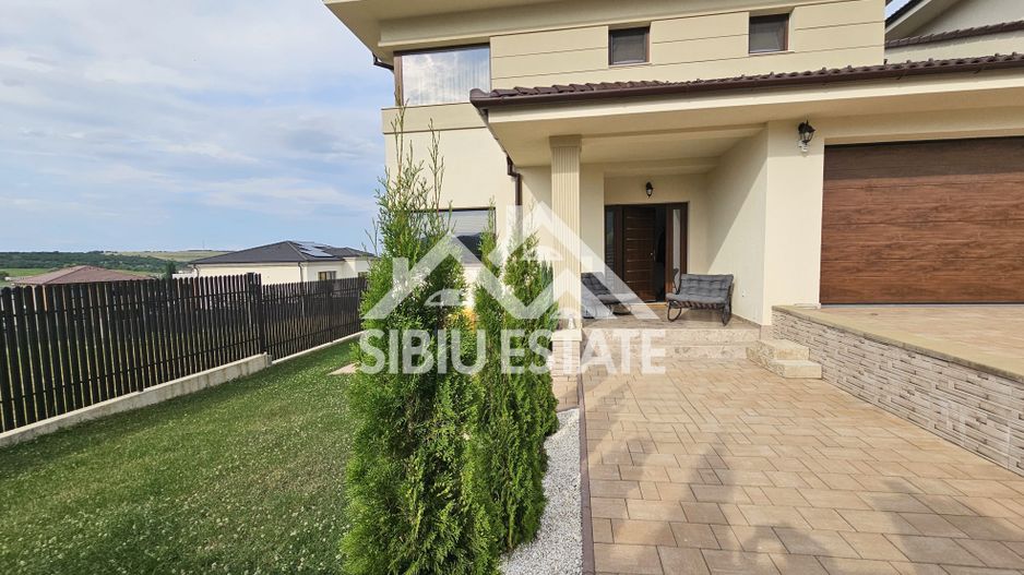 Casa Sibiu Cisnadioara, casa cu garaj, 5 camere, 3 bai - Poză 2