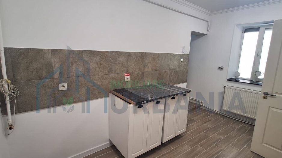 Spațiu comercial ultracentral, 35 mp, recent renovat, Iași - Poză 5