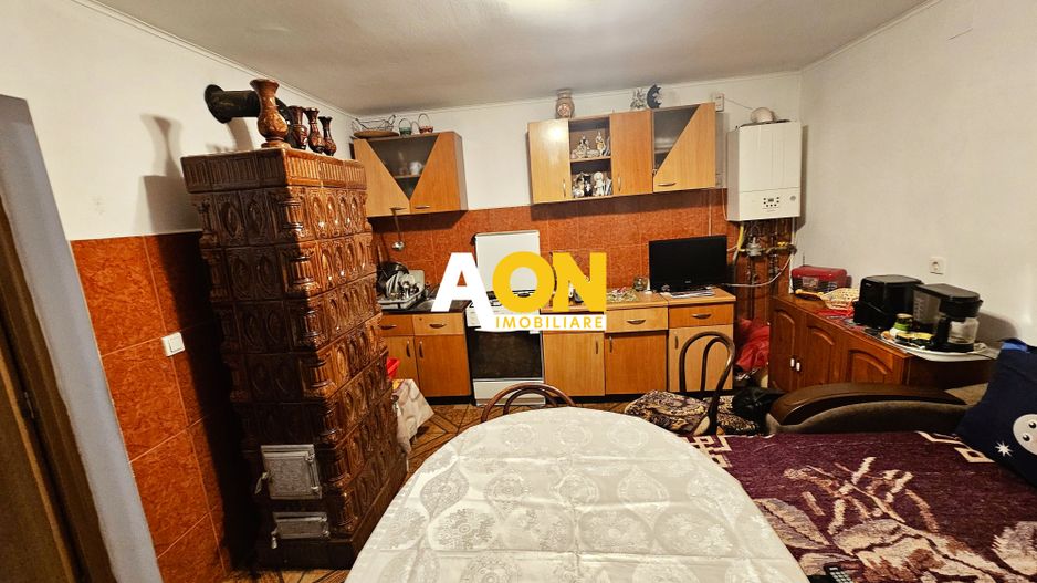 Casa cu doua corpuri, 5 camere, 1580 mp teren, Dealul Furcilor - Poză 20