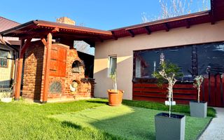 Se vinde “acasa”, 4 camere decomandate, panouri+baterii, teren 397mp,m - Poză 2