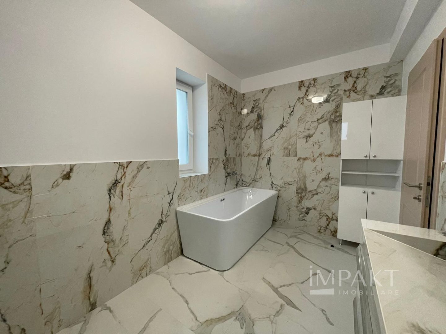 Casa moderna aproape de viitorul mall din Iris!!! - Poză 29