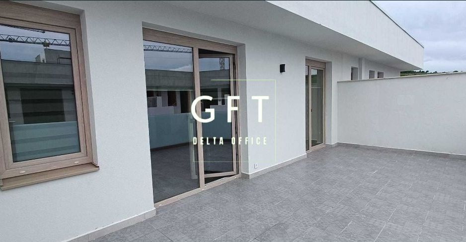 Apartament cu terasa 25 mp zona Zavoaie - Poză 2