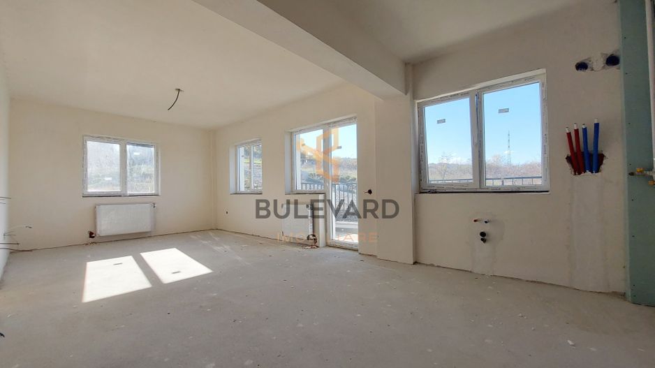 Oportunitate! Apartament cu 2 camere+2 terase! - Poză 3