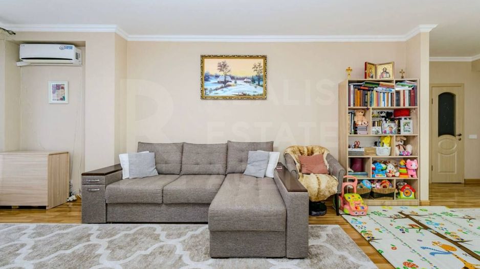 Vânzare, apartament, 3 camere , str. Alba Iulia, Buiucani - Poză 2