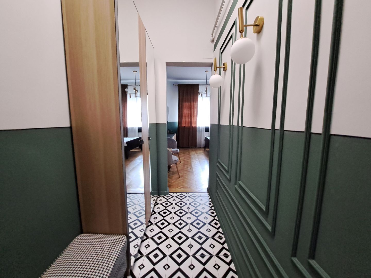 Studio exclusivist in zona Dacia - piata Gemeni - Poză 5