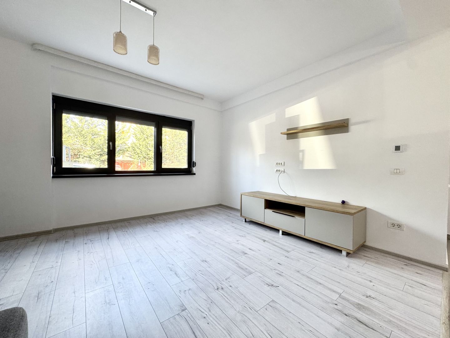 Confort și liniște: 3 camere cu curte – Lipovei - Poză 5