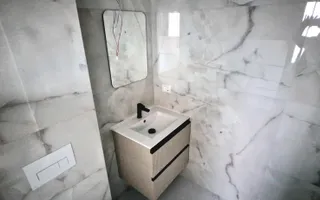 Duplex de vanzare cu 4 camere,2 bai,250 mp teren-Mosnita Veche zona Centrala. - Poză 17