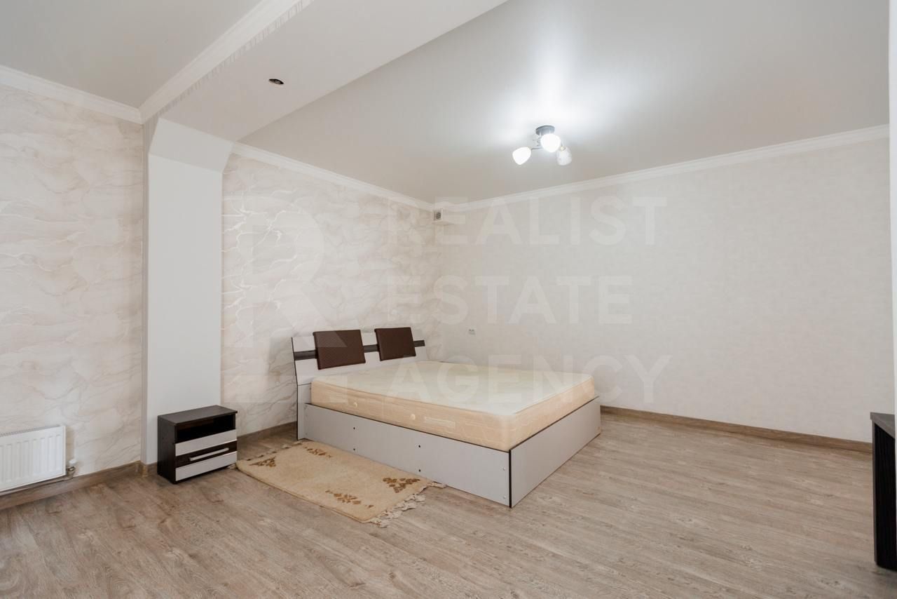 Chirie, casă, 4 camere, str. Prigoreni, Botanica - Poză 1