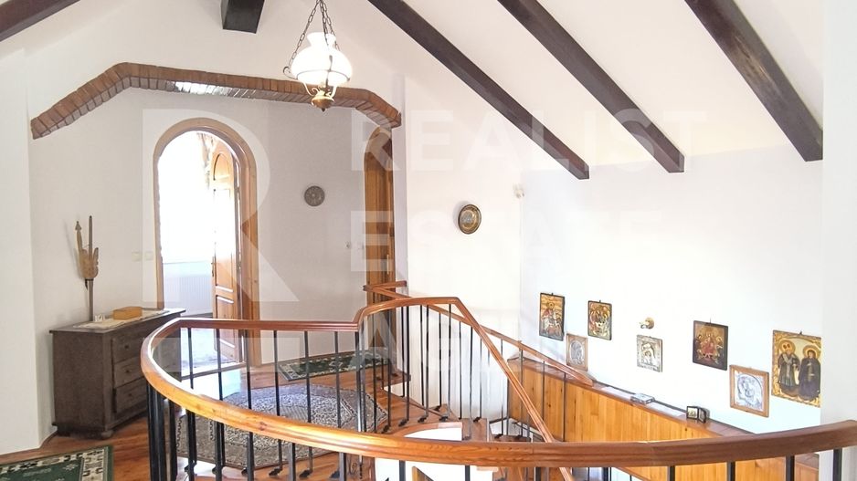 Casă de vânzare în Bran – la 1,5 km de Castelul Bran - Poză 4