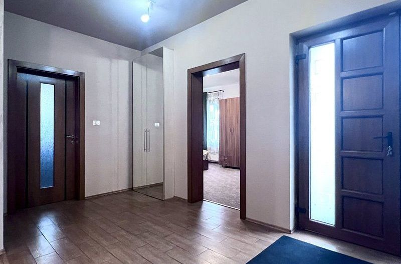 Apartament cu 3 camere,  terasa proprie - Ghiroda - Poză 8