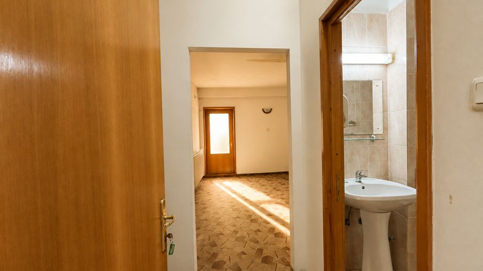 Spațiu de birouri zona centrala - langa primarie - Poză 6