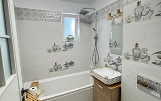 Apartament cu 3 camere /60mp/ zona Podu Ros - Poză 9