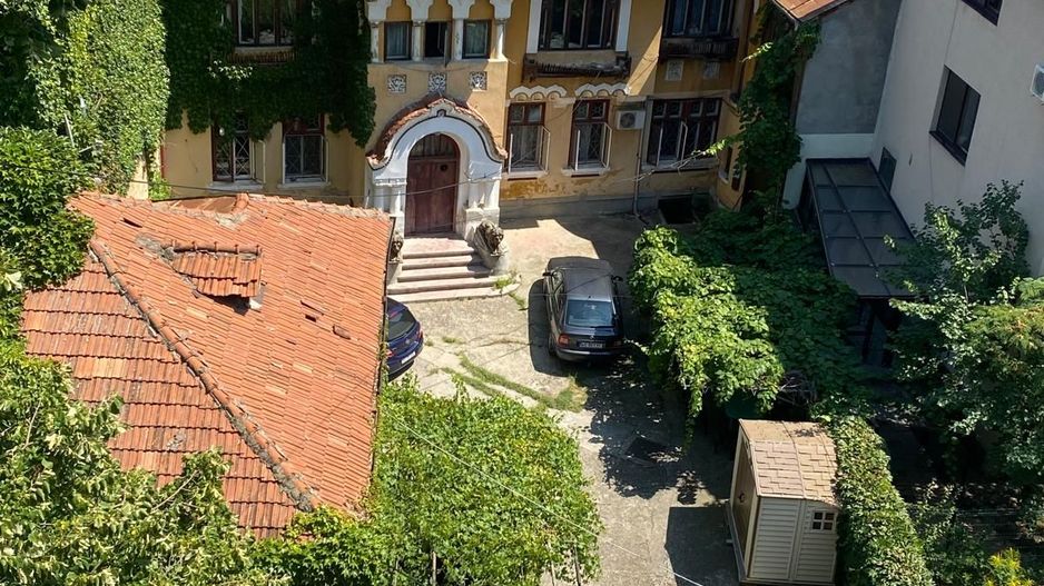 COMISION 0% - Vila interbelica, curte libera 362mp Cismigiu - Piata Victoriei - Poză 1