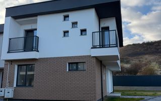 Casa de vanzare zona exclusivista de case Floresti - Poză 11