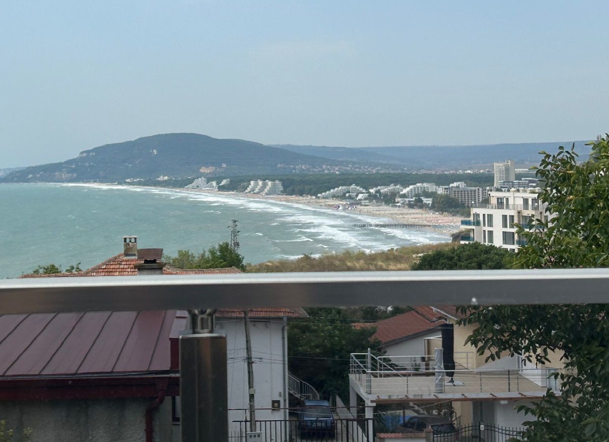 Vila cu piscina stațiunea Albena, pe malul Mării Negre - Poză 9