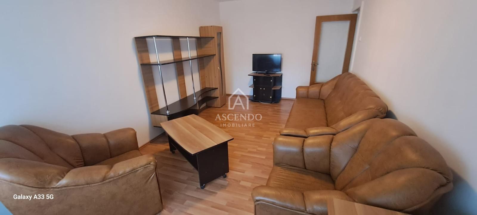 Apartament 3 Camere de Închiriat Gorjului Sector 6 | Parcare | 650 EUR - Poză 1