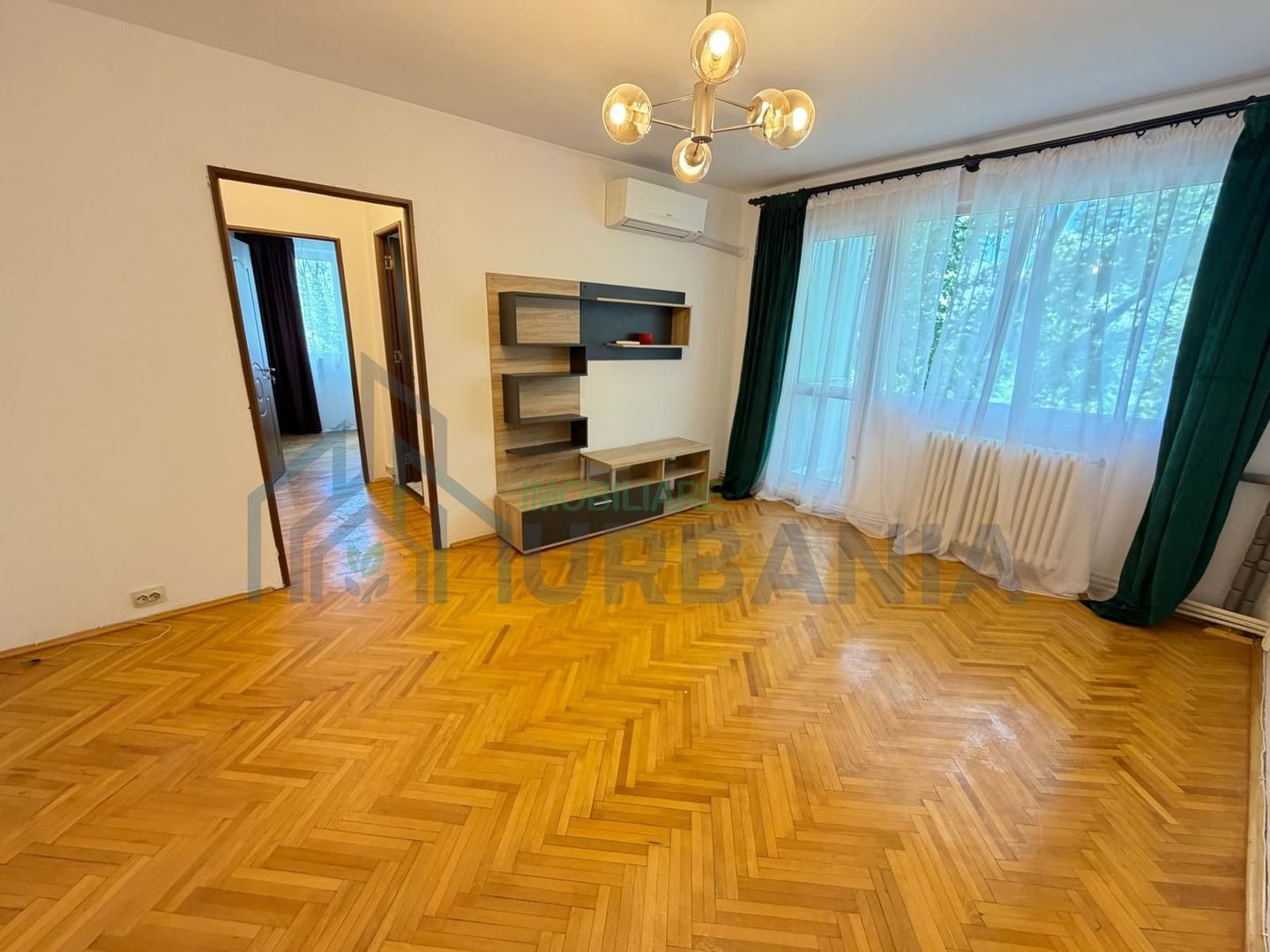 Apartament 3 camere, mobilat, etaj 3/4, fara risc seismic, Podu Ros, Iasi - Poză 1