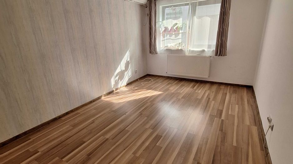 Casa de vanzare Aparatorii Patriei - Poză 3