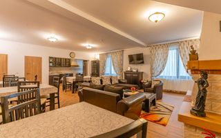 Pensiune Râșnov, 13 camere plus locuință proprietar, zonă Cetate - Poză 6