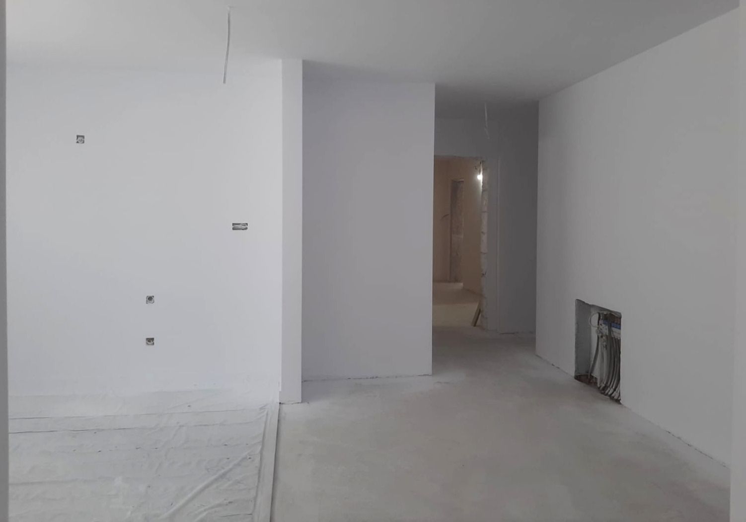 Apartament 3 camere 82 mp + 2 terase de 24 mp zona rezidentiala aerisita - Poză 3